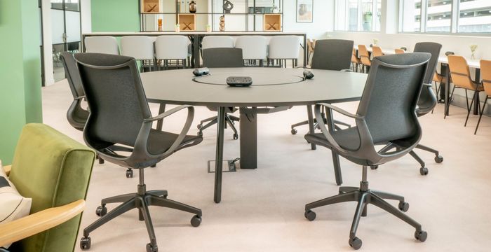 High St, Bracknell - Image 4