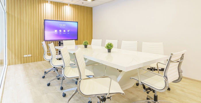 Sukhumvit Road, Khet Khlong Toei - Image 3