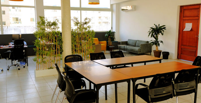 8224+mm5 Abidjan, Côte D'ivoire - Image 3