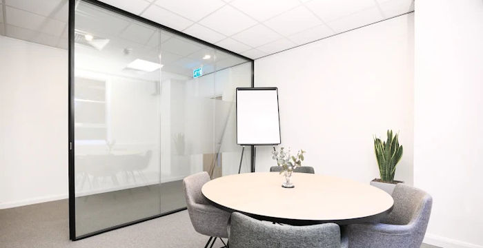 311/321 Banbury Road, Oxfordshire - Image 3