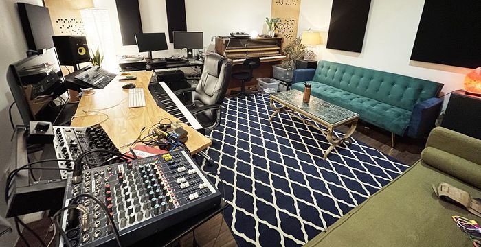 80, 90, 9294 Wallis Road, Hackney Wick - Image 2