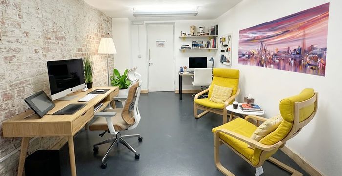 Hackney Central - Image 3