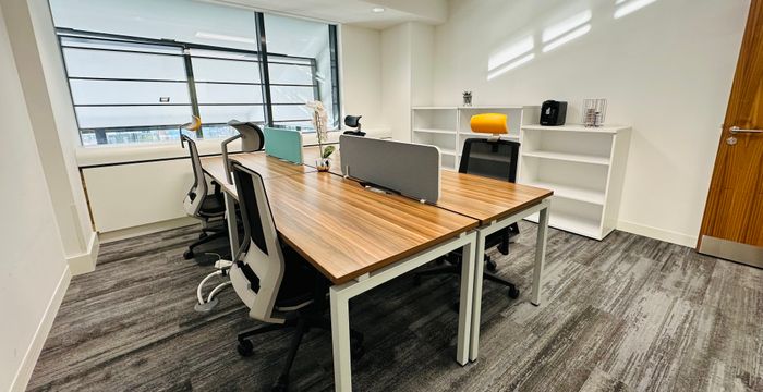 1000 Great West Road, Brentford - Image 4