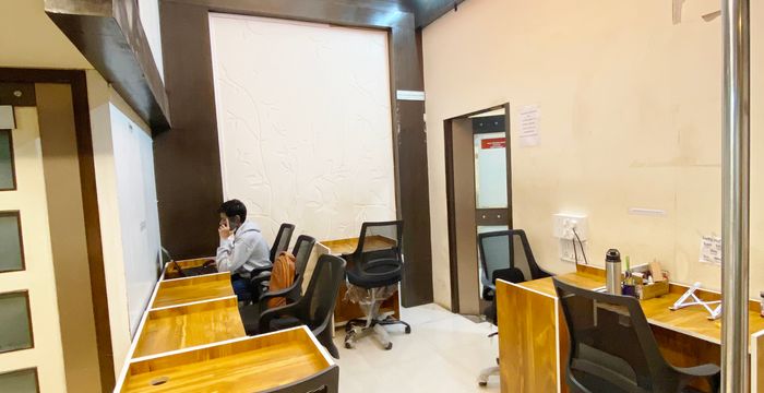 Andheri Link Road, Mumbai - Image 3