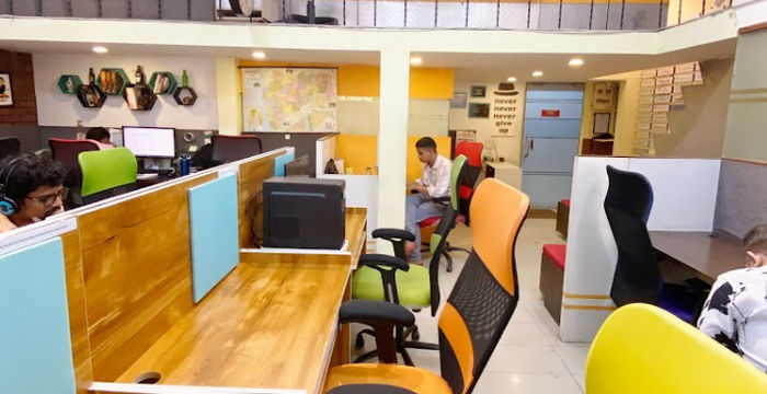 Andheri Link Road, Mumbai - Image 3