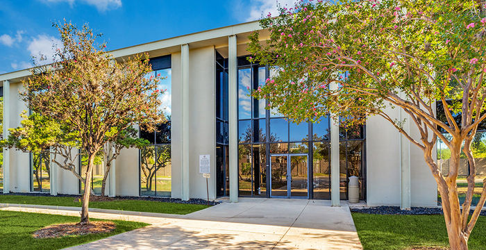 4203 Woodcock Dr, San Antonio - Image 4