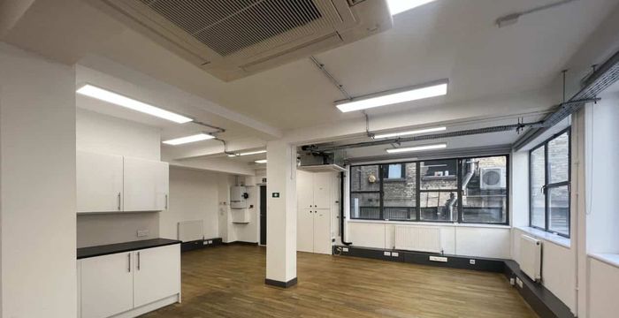 18 Hatton Place, London - Image 2