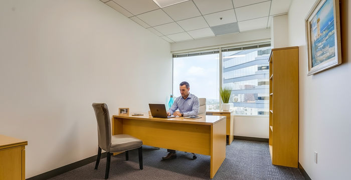 12121 Wilshire Blvd, Los Angeles - Image 5