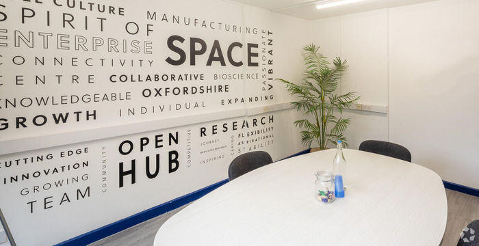 77 Heyford Park, Bicester - Image 3