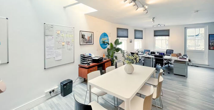 136 Lancaster Road, Greater London - Image 2