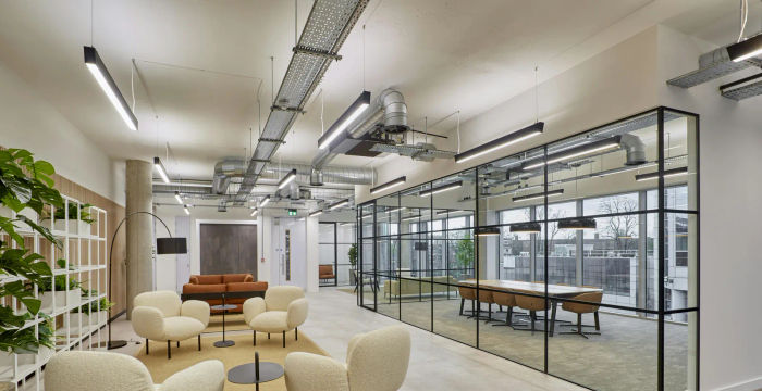 578 Chiswick High Road, Chiswick - Image 4