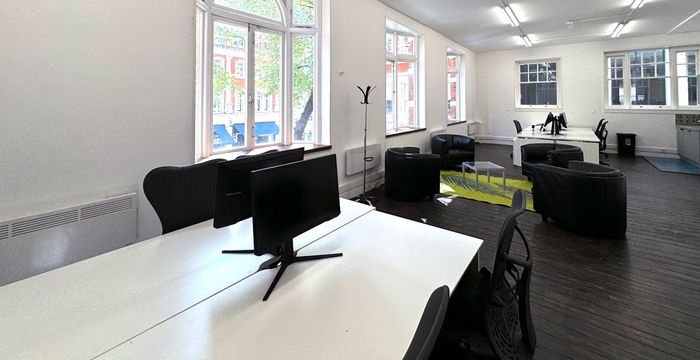 11 Market Place, Greater London - Image 2