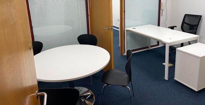 5 Mitchell Street, Leith - Image 4