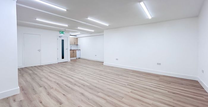 11B Wardour Mews, London - Image 2