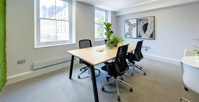 244 Vauxhall Bridge Rd, London - Image 4