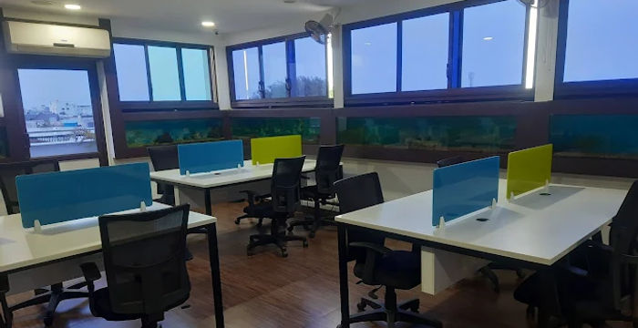 64 South Boulevard, Mg Road Area - Image 4