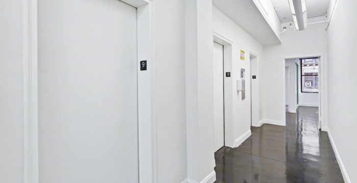 225 West 35th Street, New York City - Image 4