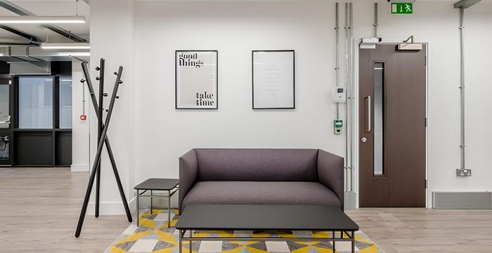 8 Rosebery Avenue, Greater London - Image 2