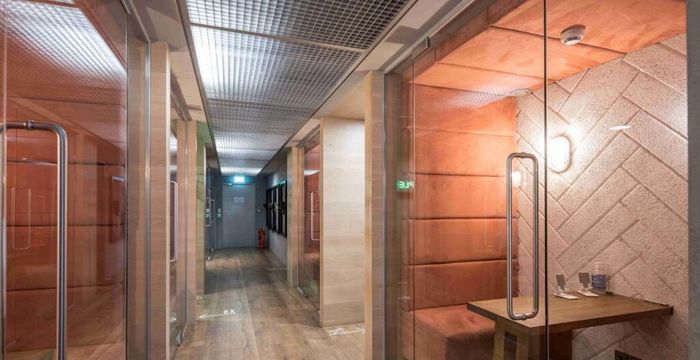 27 Bush Lane, Greater London - Image 4