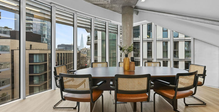 77 Alie Street, London - Image 2