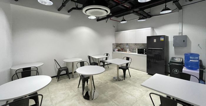 Block 10 Geonzon St Cebu It Park Brgy Apas, Cebu City - Image 2