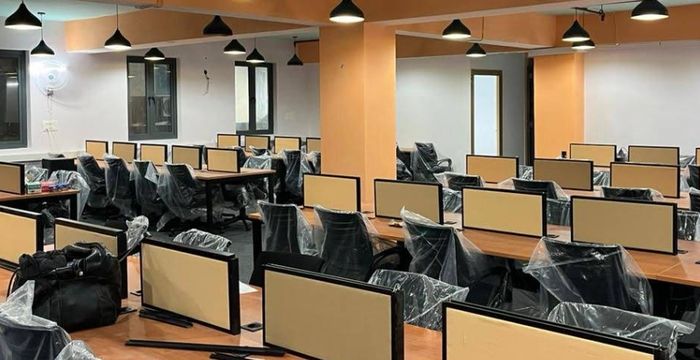 F4 F Block Sector 8, Noida - Image 3