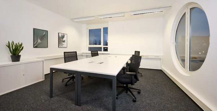 31 Bergstrasse, Weinheim - Image 4