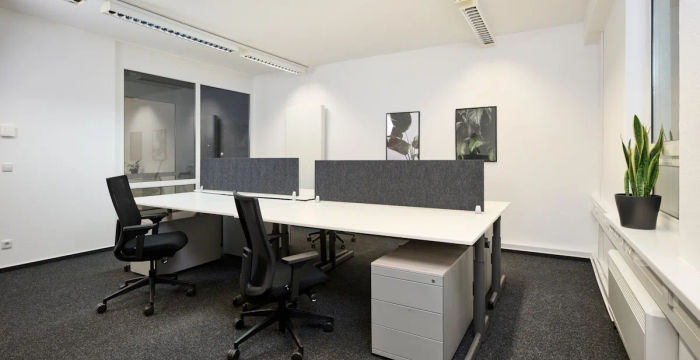 31 Bergstrasse, Weinheim - Image 2