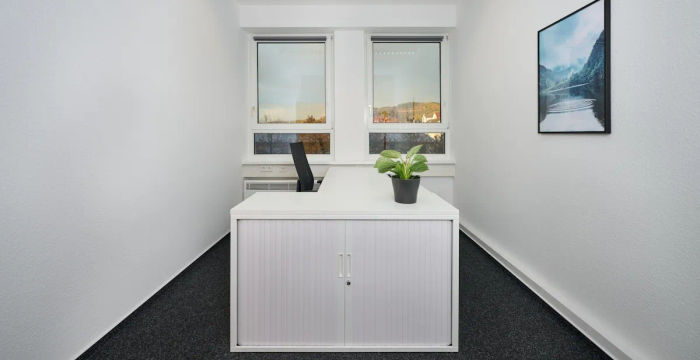 31 Bergstrasse, Weinheim - Image 2