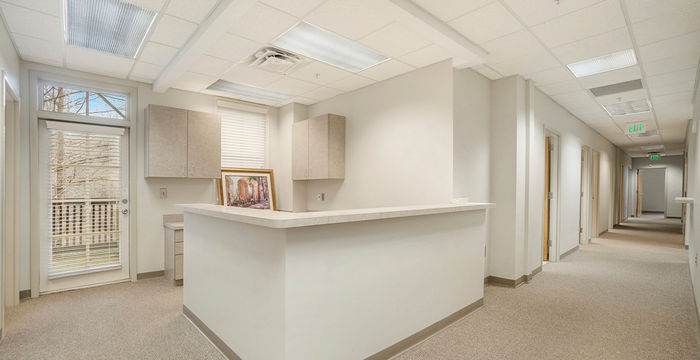 11600 Atlantis Place, Alpharetta - Image 2