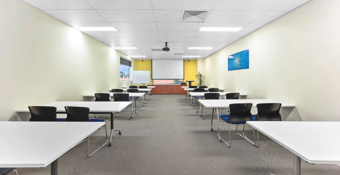 331 High Street, Penrith - Image 2