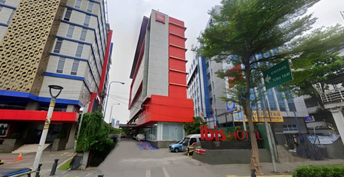 100 Jalan Kramat Raya, Jakarta Pusat - Image 4