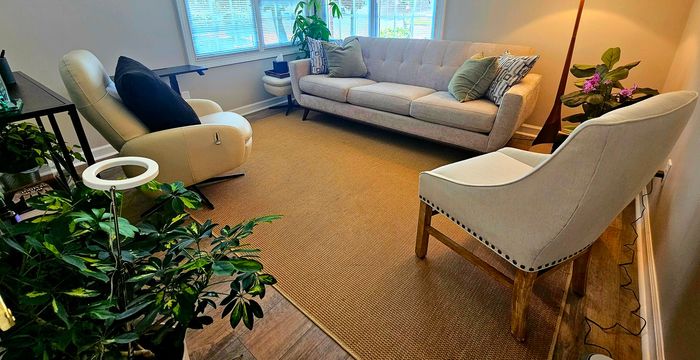 1404 Bombay Lane, Roswell - Image 2