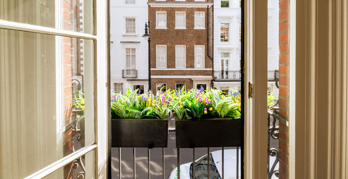 17 Queen Street, Greater London - Image 5