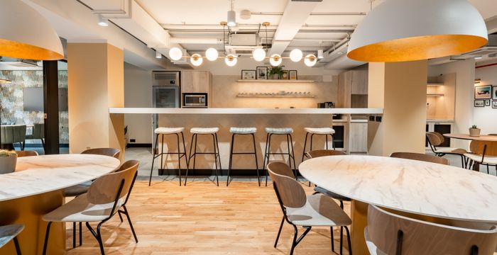 12 Calle De Prim, Madrid - Image 2