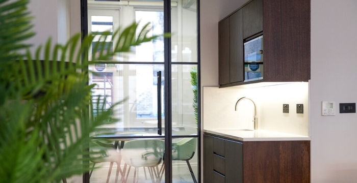 18 Woodstock Street, London - Image 5