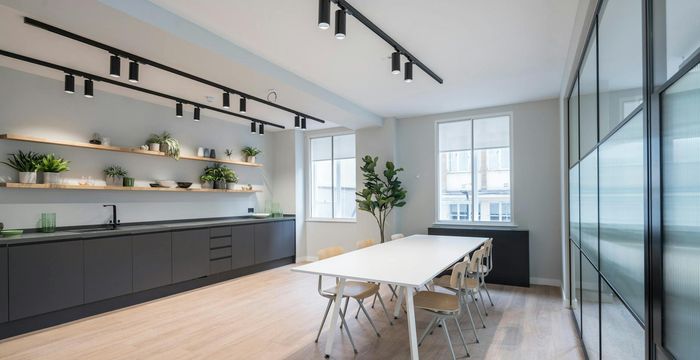 172 Tottenham Court Road, W1t 7ns - Image 2