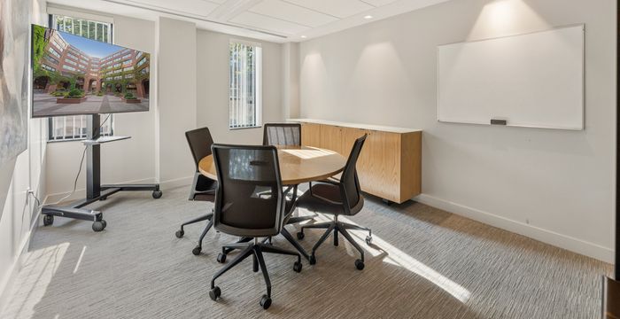 1025 Thomas Jefferson Street Northwest, Washington - Image 4