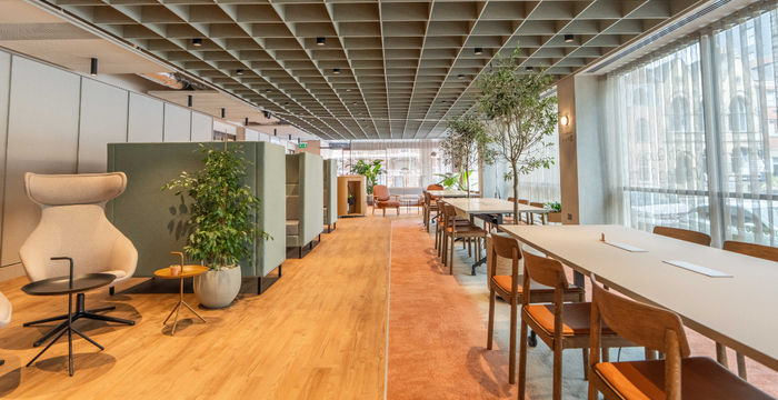 10 South Parade, Leeds - Image 2