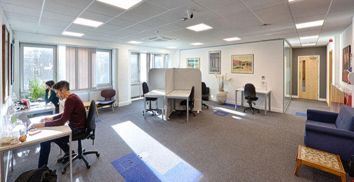 Bull Hill, Surrey - Image 3