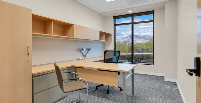 1635 Village Center Circle, Las Vegas - Image 2