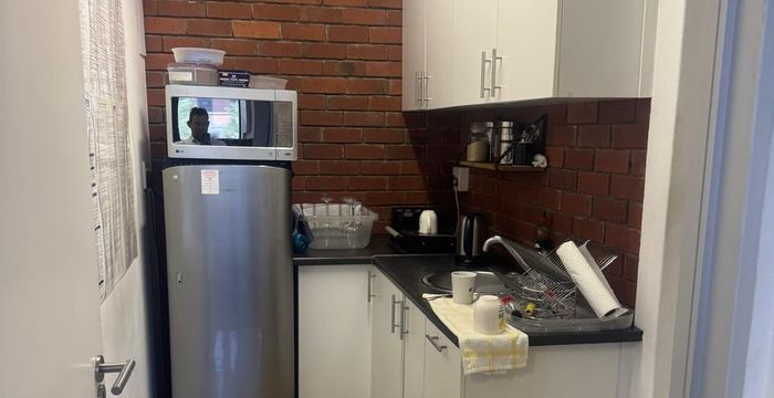 2 Fir Street, Cape Town - Image 3