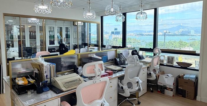 1 Des Voeux Road West, Sheung Wan - Image 3