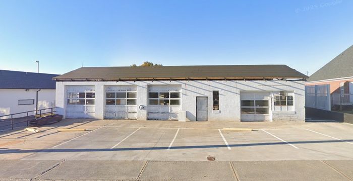 216 E Cherokee Avenue, Cartersville - Image 5