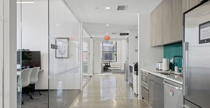 200 West 41st Street 200 West 41st Street, New York - Image 3
