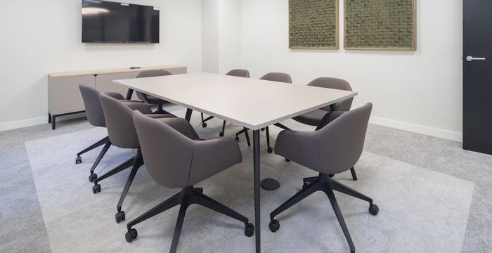 42 Trinity Square, Greater London - Image 5