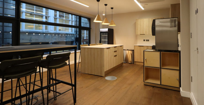 3 Kingly Court Carnaby, London - Image 5