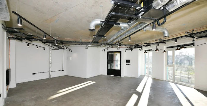 415 Wick Ln Bow, London - Image 2