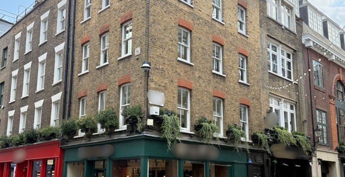 44 Carnaby Street, Carnaby - Image 5