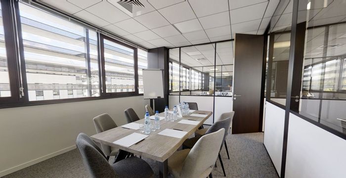 10-12 Rue Des Satellites, Le Haillan - Image 4
